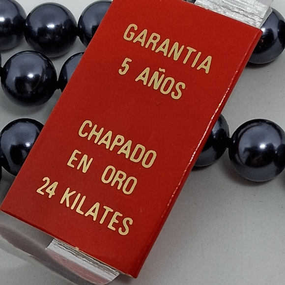 * Mallorca NWT Faux Black Pearl Necklace 17.5" - Picture 3 of 4